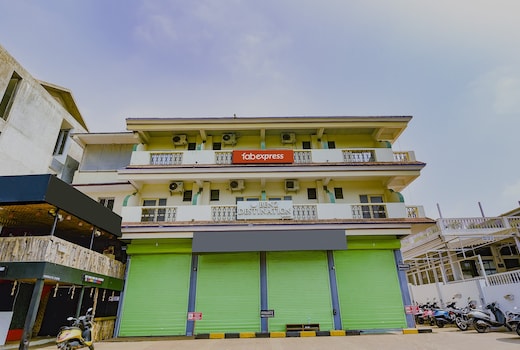FabHotel Benz Destination