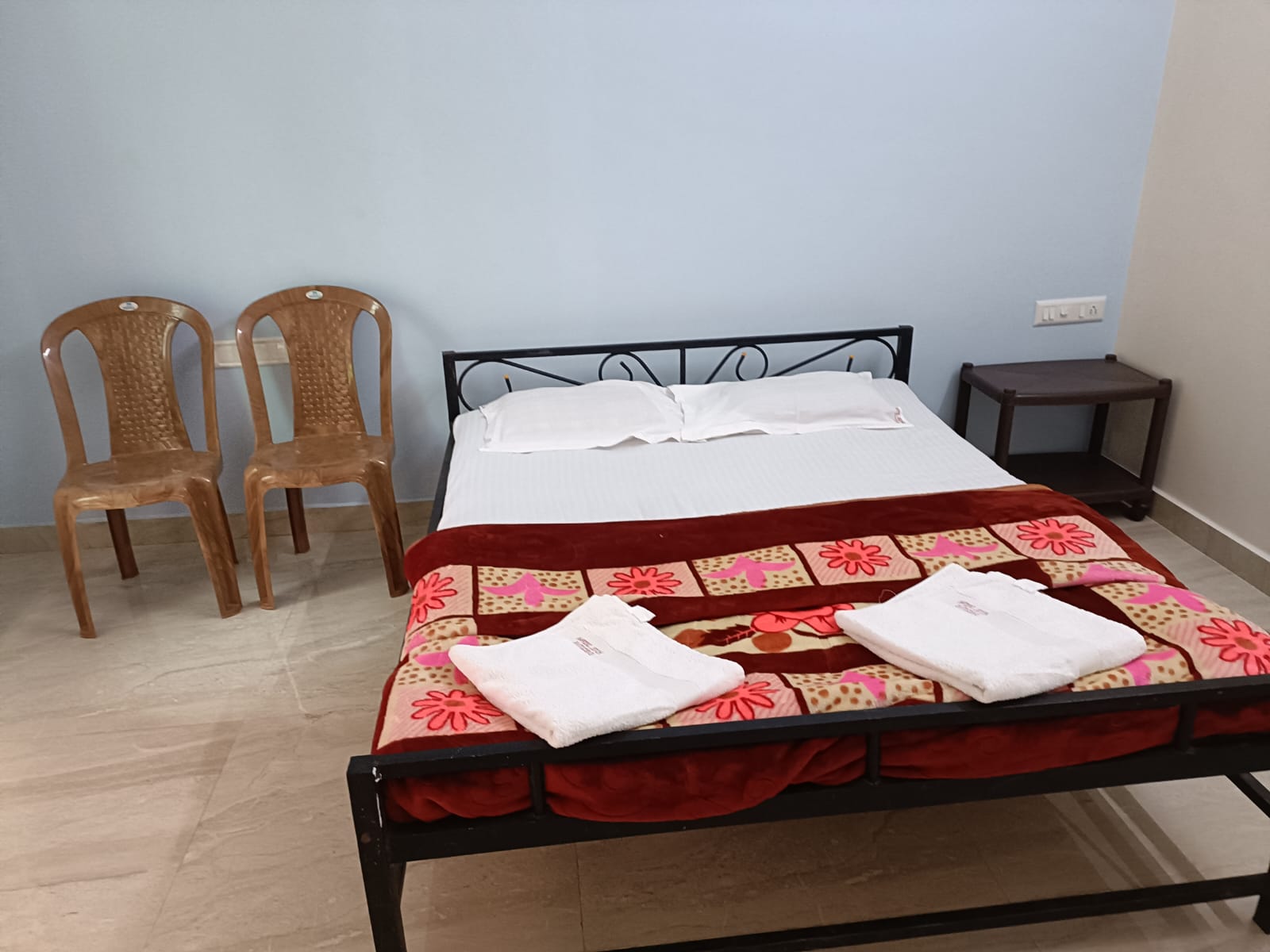 Hotel Deepak Executive 4