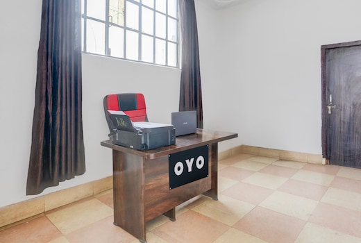 Hotel O Moonlight Guest House