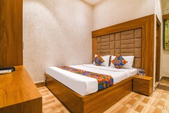 FabHotel Marina, Kolkata