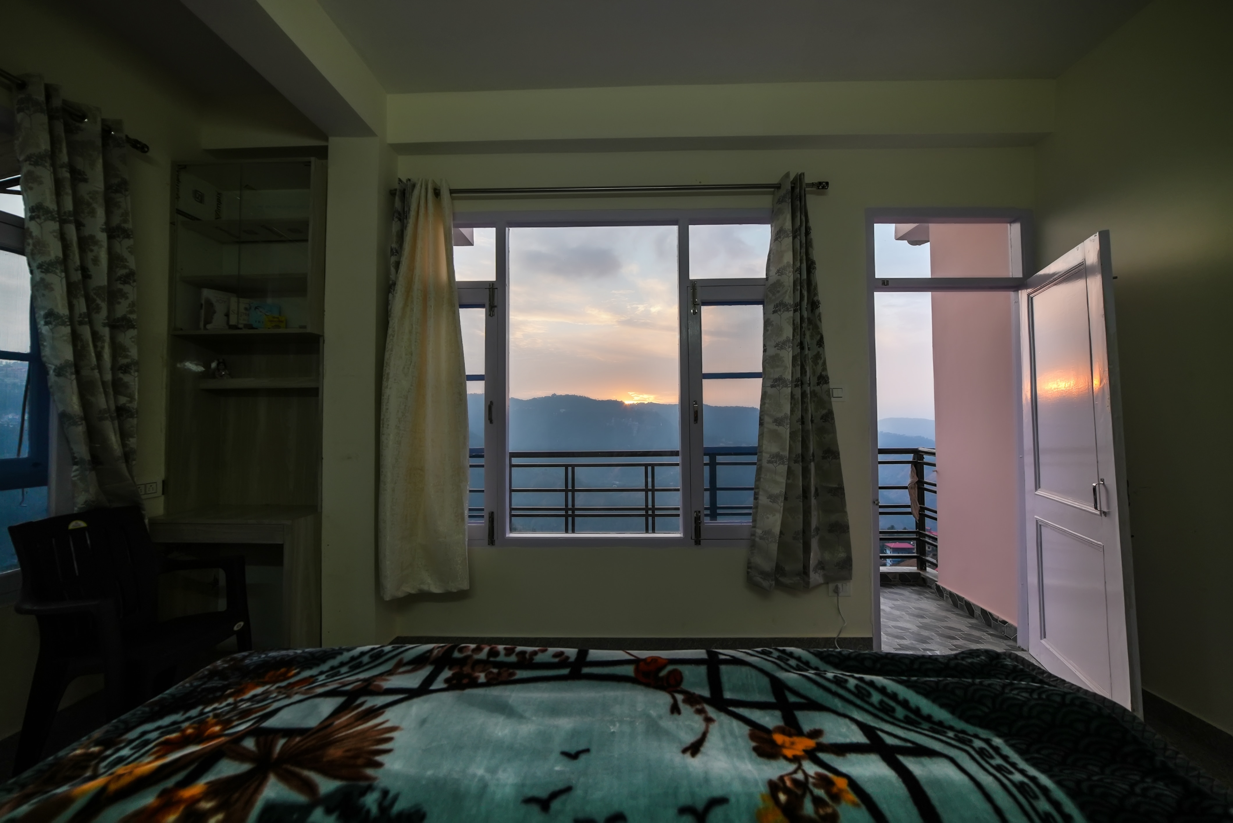 Mom's Blessings Homestay | 2BHK Valley View Stay - Tap to explore photos