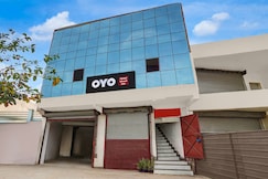 Hotel O Viraat Guest House, Mainpuri