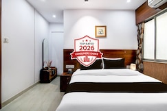 Super Collection O Chinar Park Near Airport, Kolkata