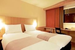 كراون بلازا آيتش واي 36 ميدتاون مانهاتن، آن آي آيتش جي هوتل,  فندق يورك سنغافورة