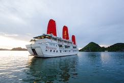 Syrena Cruises, Halong