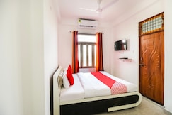 Hotel O Arpit Hotel Jhusi Railway Station, Prayagraj