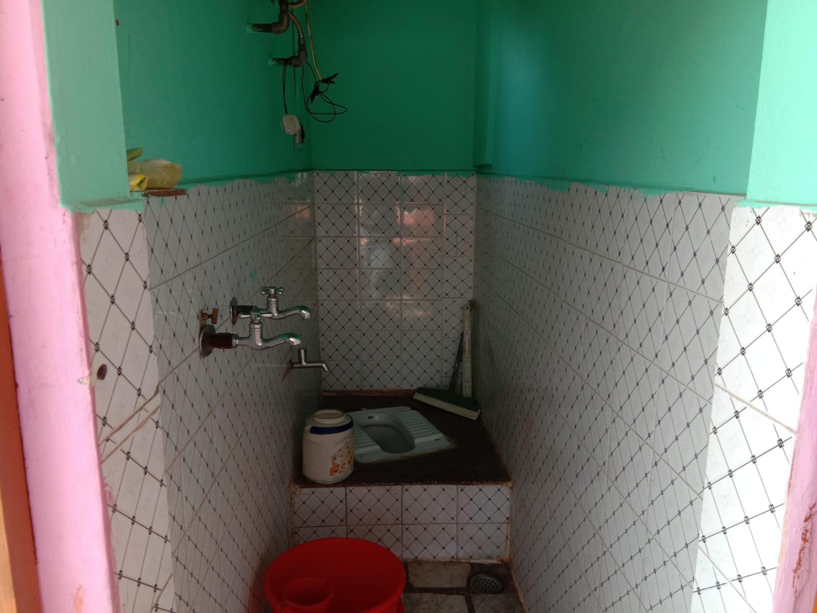 Chauhan Homestay - Tap to explore photos