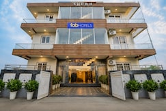 FabHotel Shubh Residency, Vrindavan