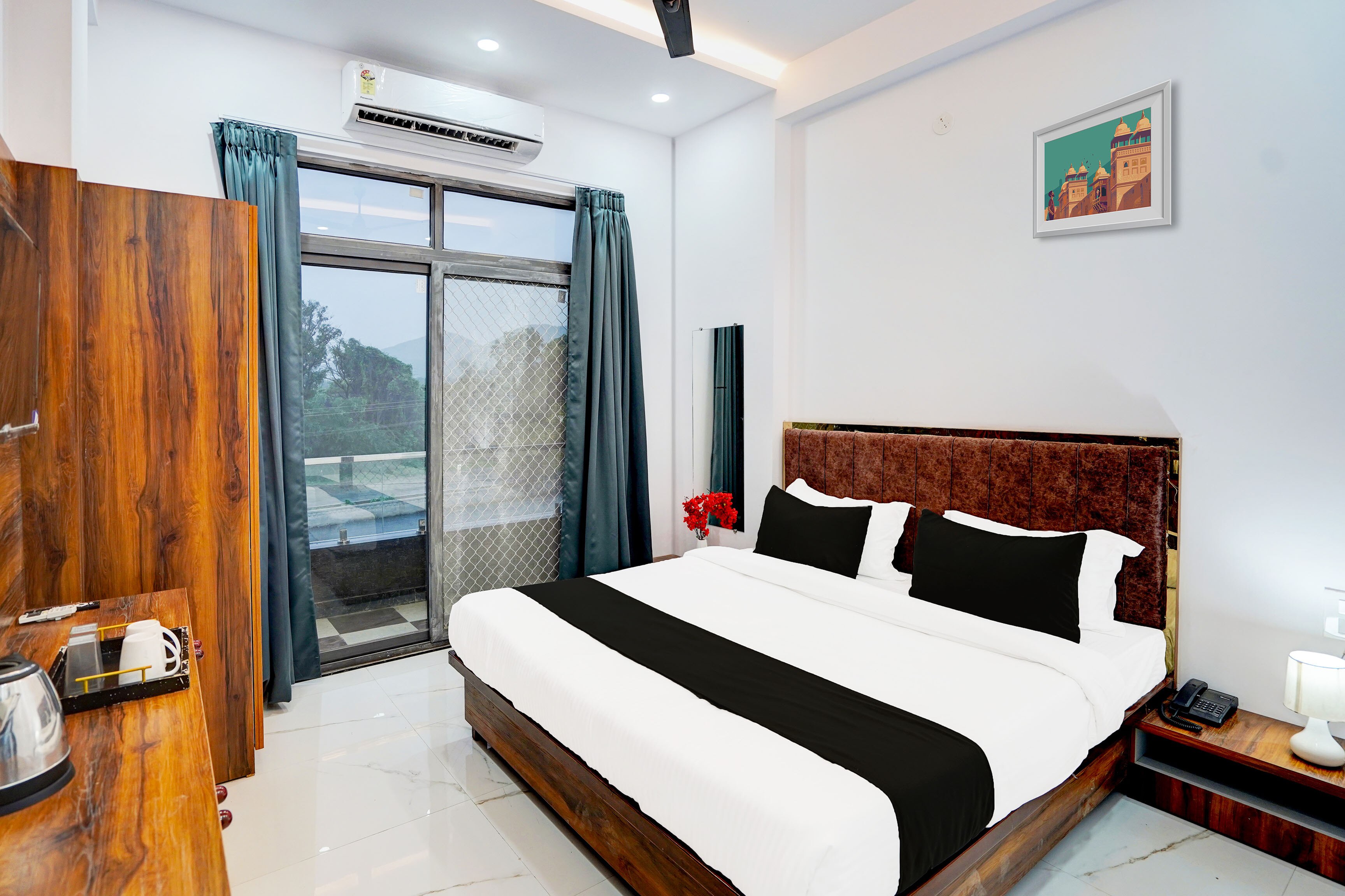 Hotel O Raj Gharana - Tap to explore photos
