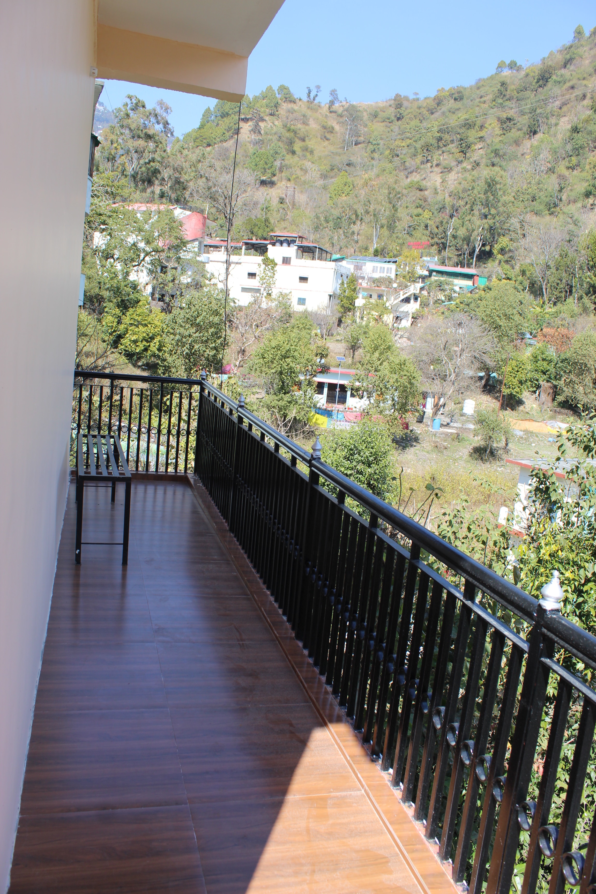Dakshayu Home Stay - Tap to explore photos
