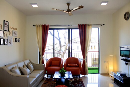Casa Alamos Apartment 10 min drive to Panjim city
