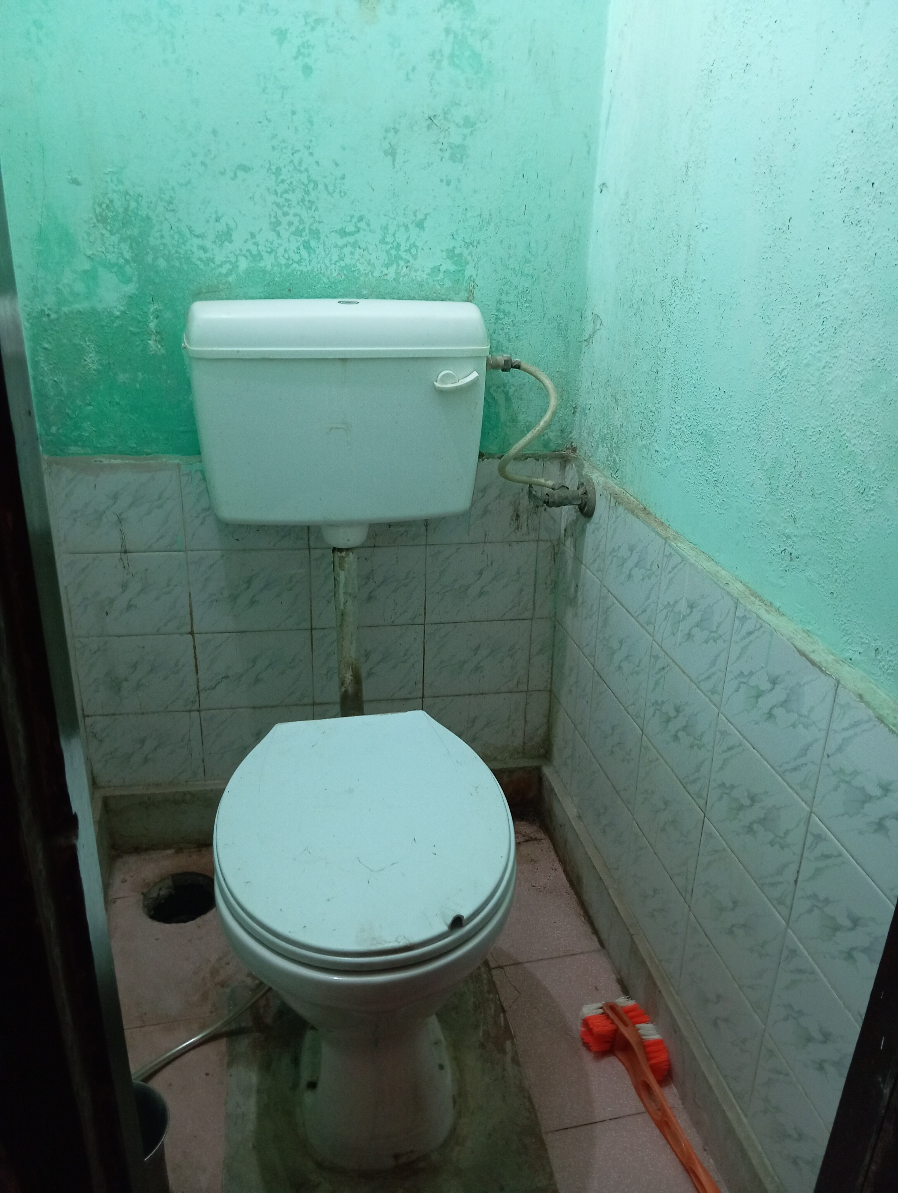 Nikhil HomeStay Ayodhya - Tap to explore photos