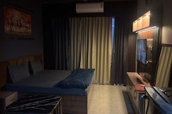 Urban Excape 10 Hours A Day Gaur City Centre, Greater Noida