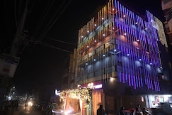 SHREE RADHE HOTEL & BANQUET (A UNIT OF GYANESHWAR VILLA), Begusarai