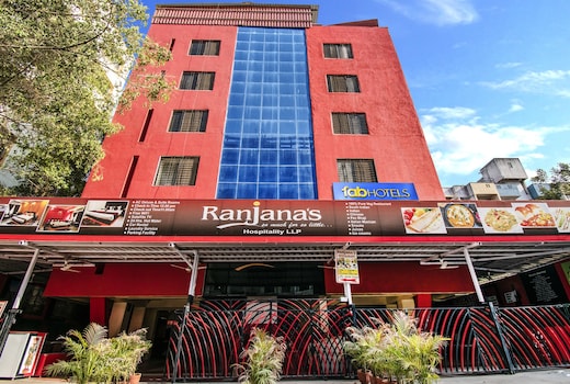 FabHotel Ranjanas - Nr humkar Chowk