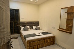 OM BED & Breakfast Guest House in varanasi, Varanasi