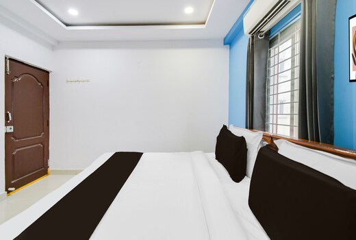 Super Townhouse Hitech City Madhapur