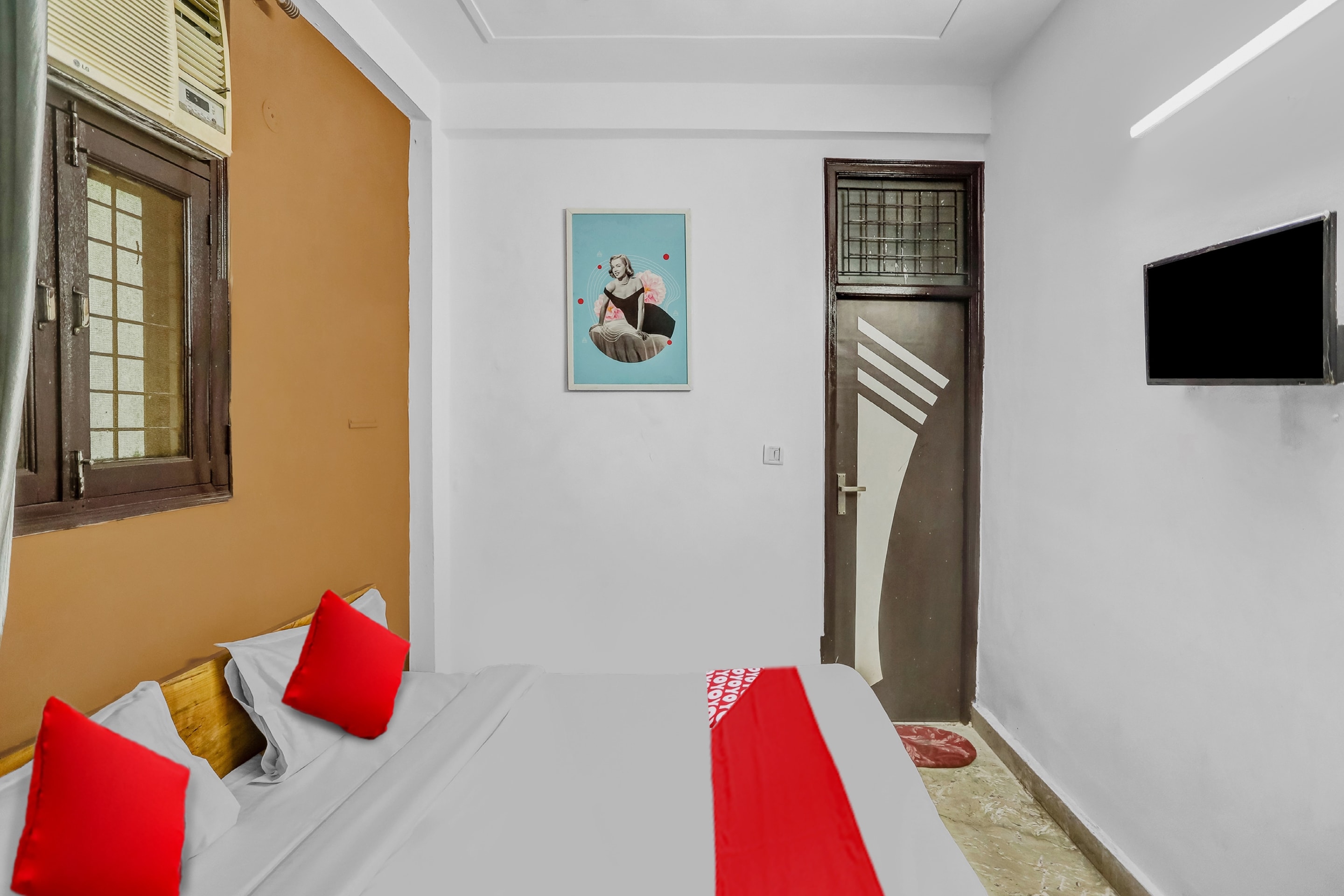Super Hotel O Satguru Residency - Tap to explore photos