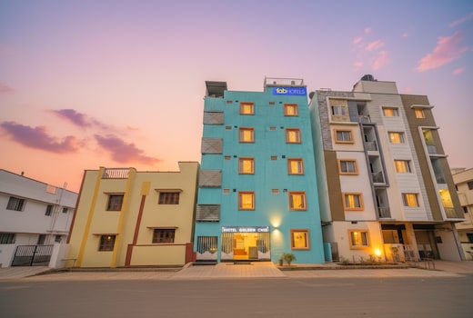 Via Luxury Suites - Padmavathi Meenakshi Kalyana Mantapa, Road Shivanna Layout