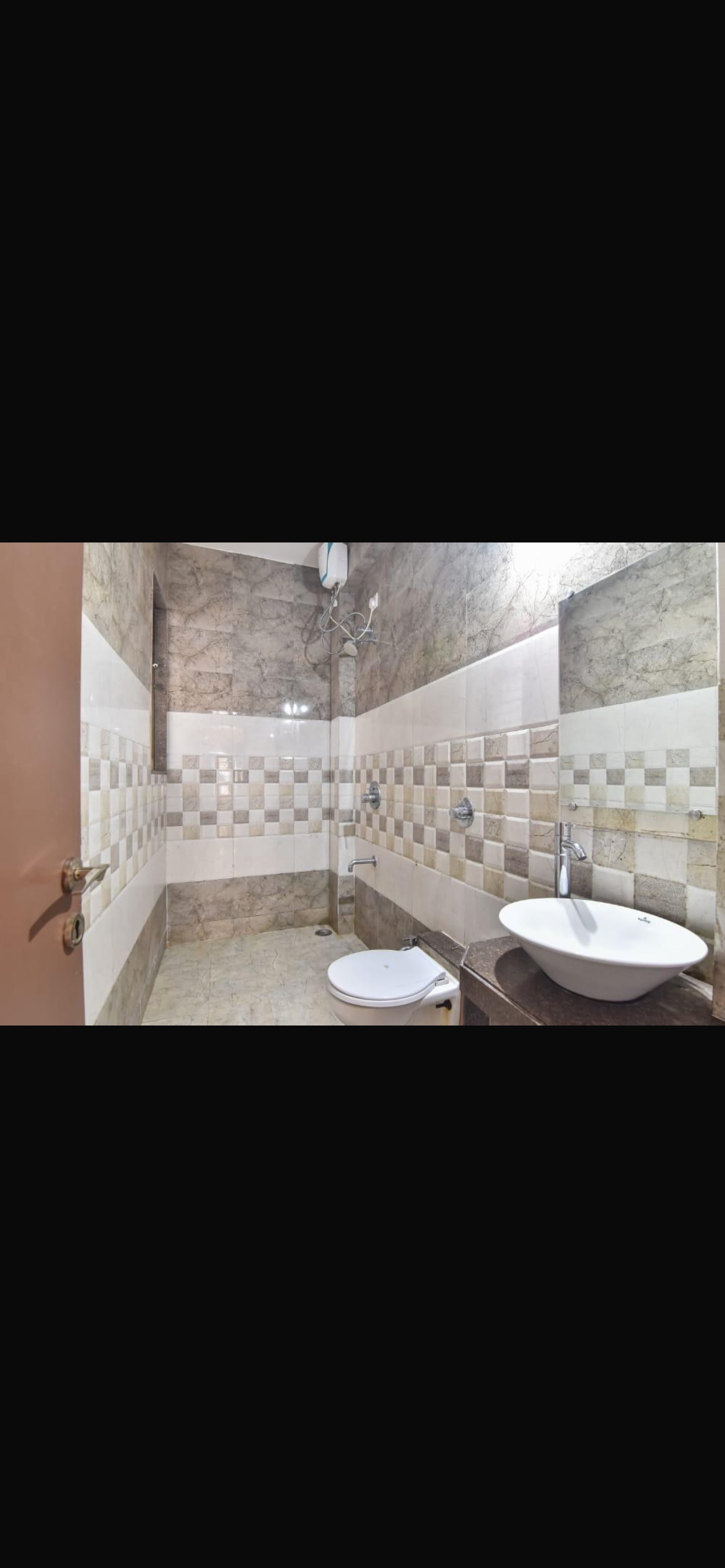 Apna Stay - 33 Heavens Villa 2bhk - Tap to explore photos