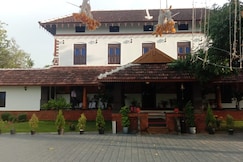 Chithrapuri Heritage Resort, Palakkad