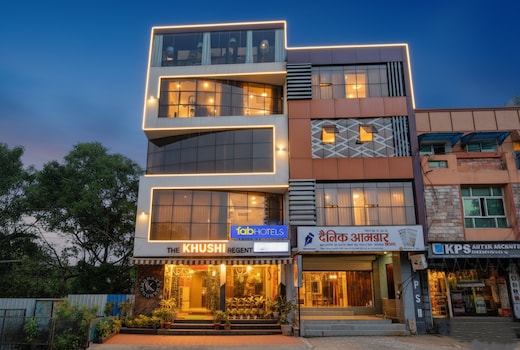 FabHotel Khushi Regent - Near DB Mall