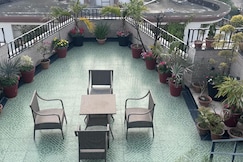 Riverview Haven-Luxury Terrace Penthouse-Lucknow, Lucknow