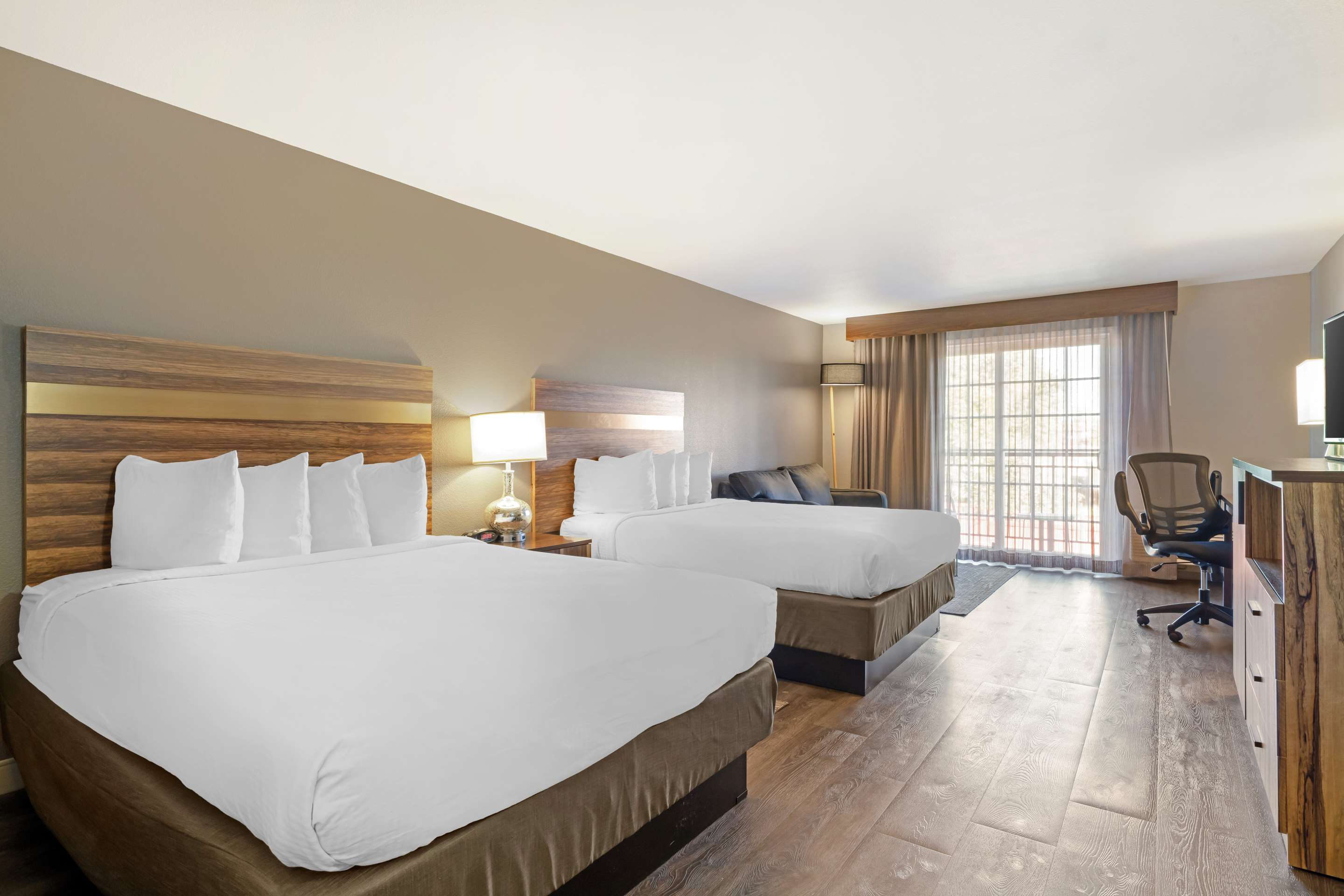 Best Western Cedar Inn & Suites - Tap to explore photos