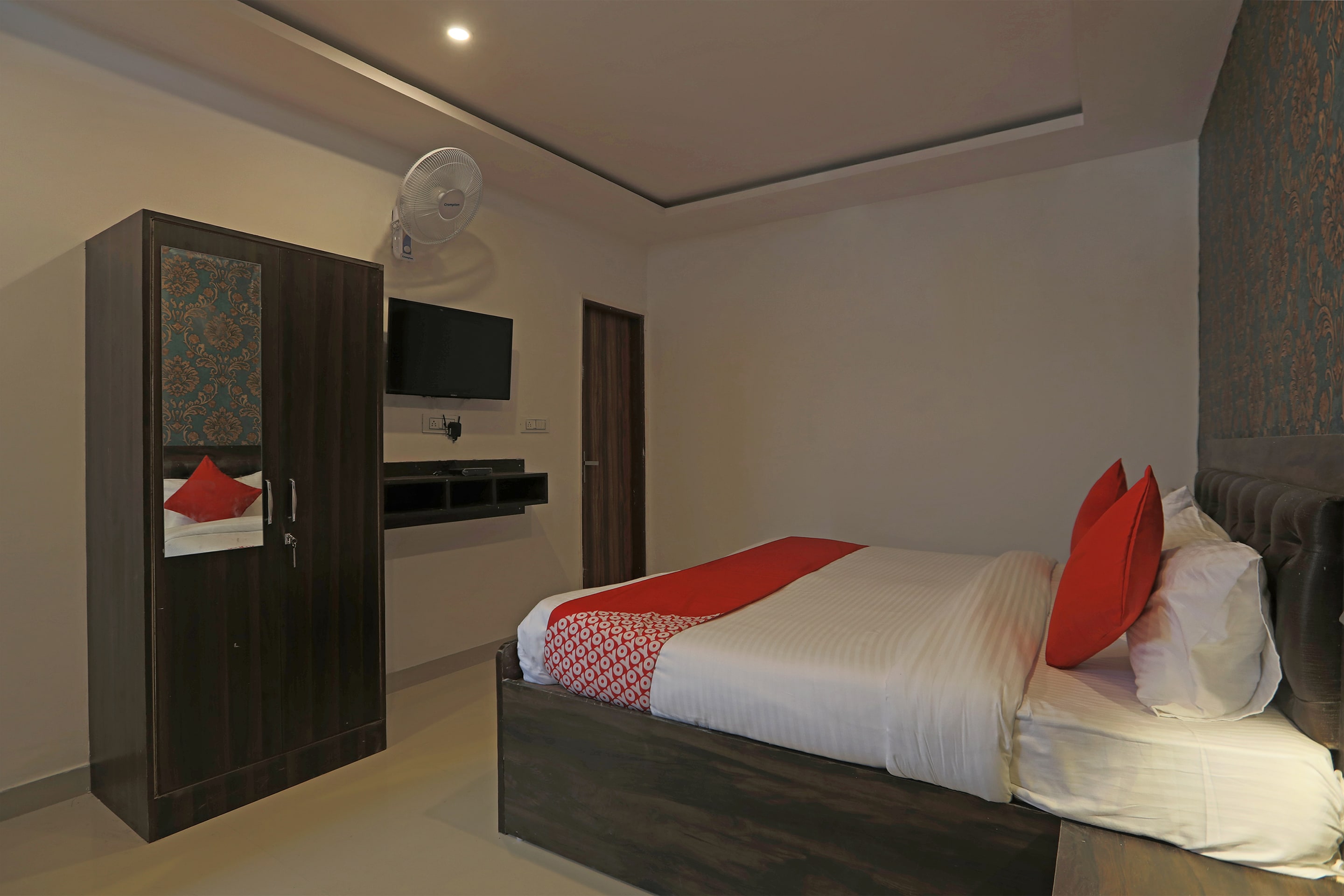 Hotel O City Residency - Tap to explore photos