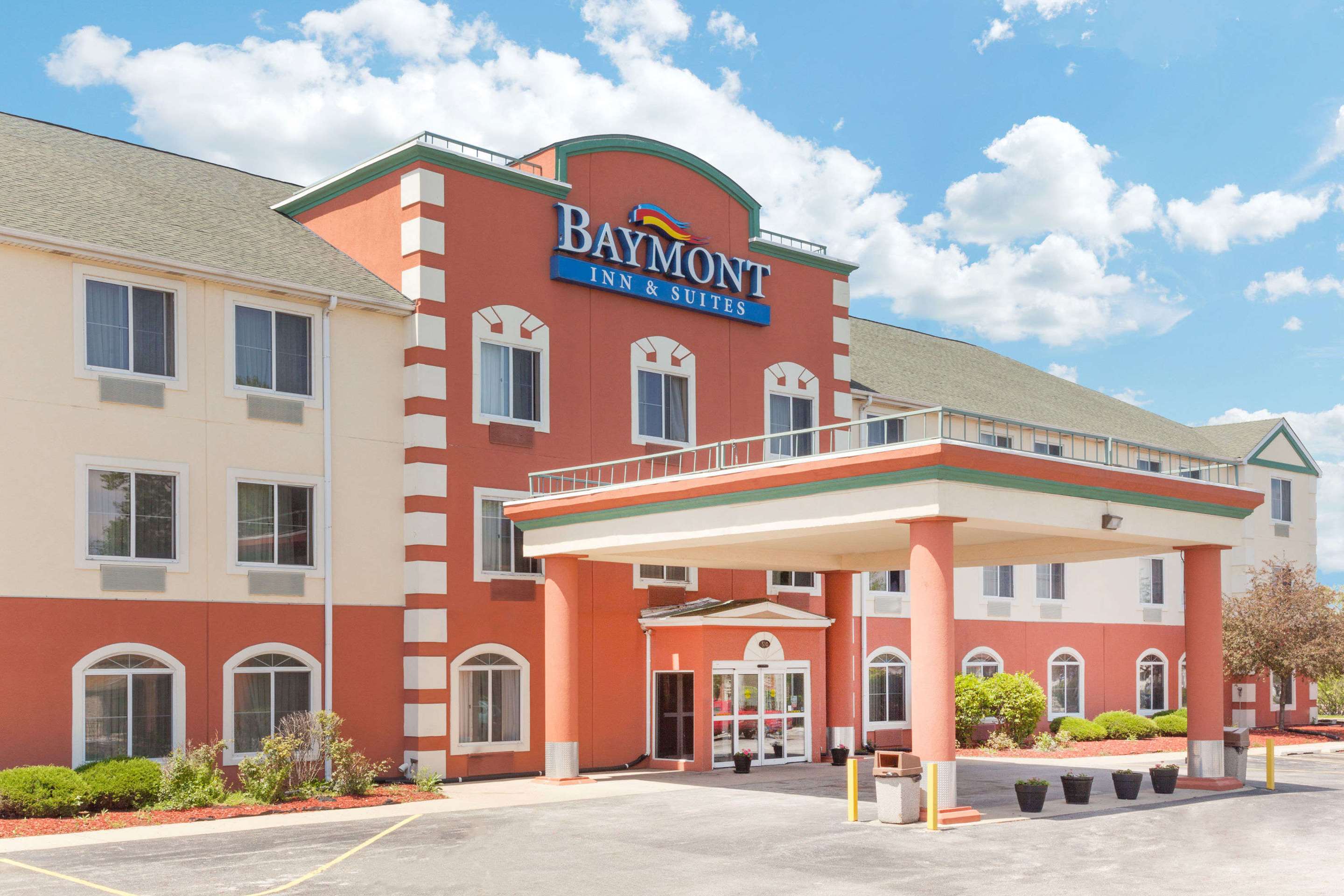 Baymont by Wyndham Chicago/Calumet City - Tap to explore photos