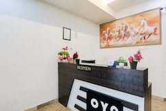 Hotel O Mahaveer Palace, Varanasi