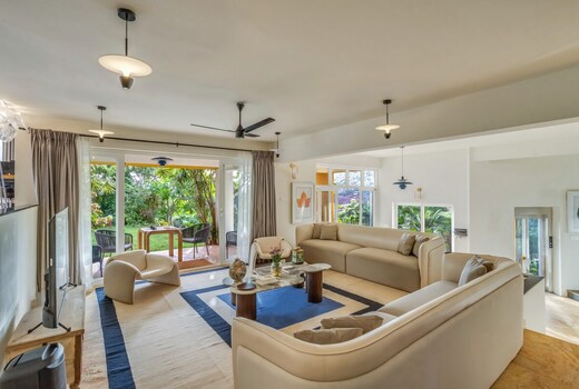 Sea View 6BHK Villa | Pool Lift Terrace by Savera Stays