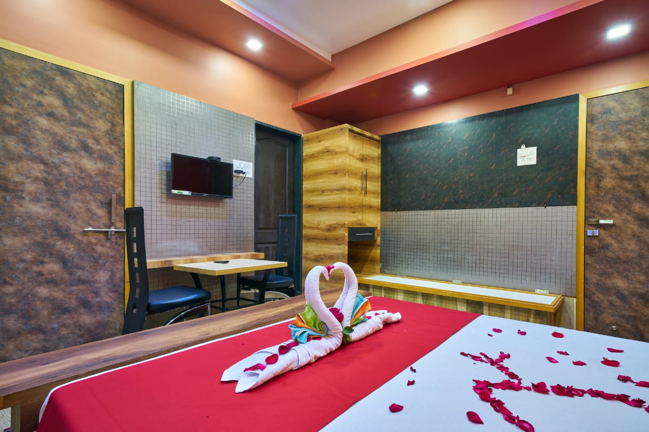 Hotel Manthan - Tap to explore photos