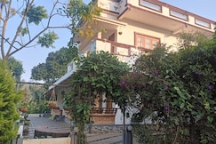 Wild Mist | Rooms in a Homestay, Munnar