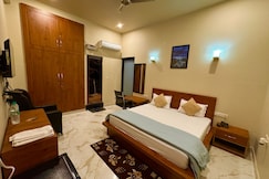Hotel Green Hillock, Alwar
