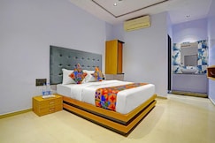 Nidhivan Hotel and Rooms, Surat