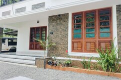 Half moon pool villa, Munnar