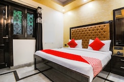 Hotel O NP INTERNATIONAL AND ACCOMMODATION, Delhi