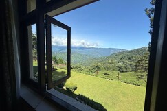 Mountain Tea Garden Villa with fireplace n BBQ, Mirik