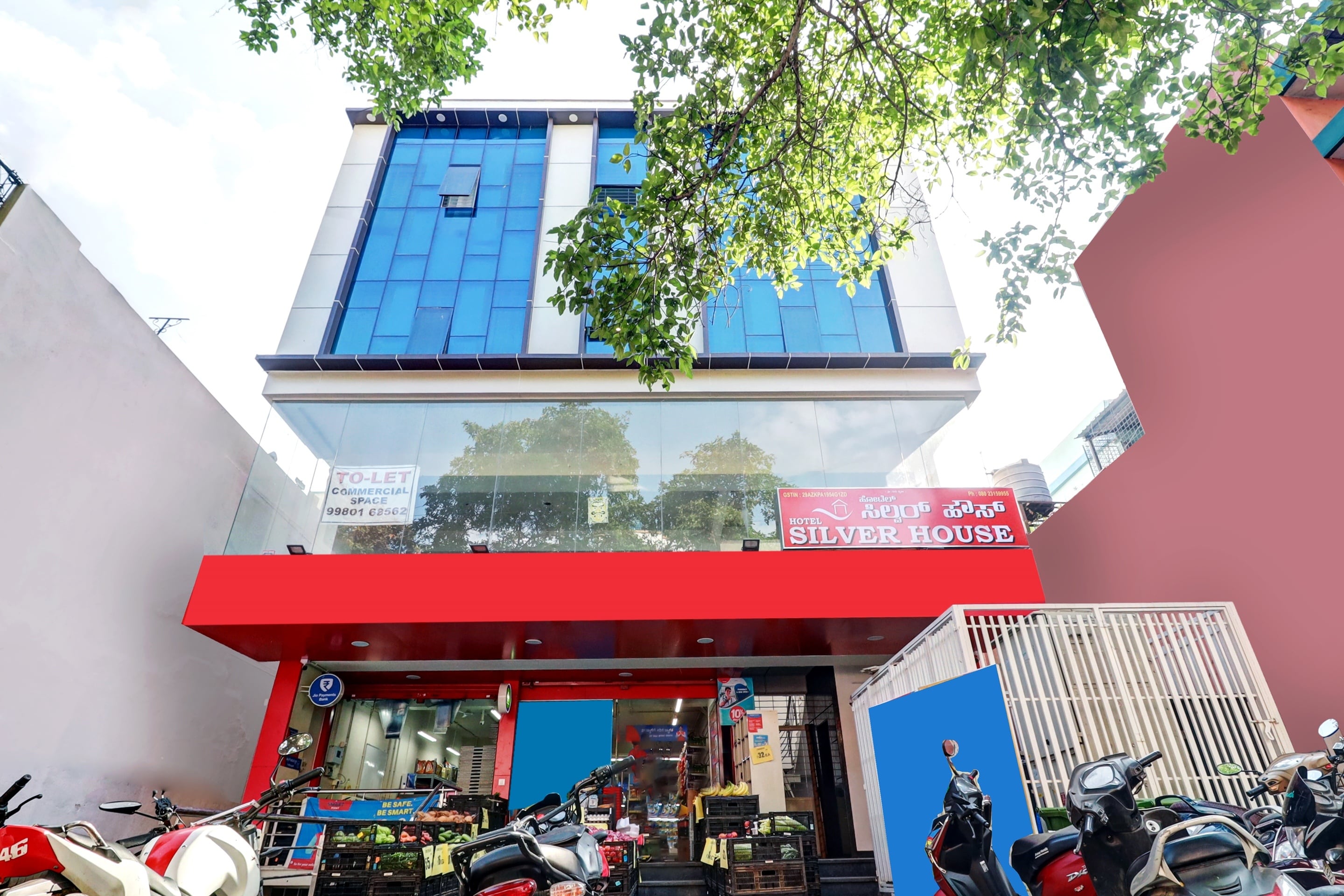 Hotel O Silver House Near Mantri Square Mall - Tap to explore photos