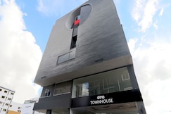 Super Townhouse Reva College University, Bangalore