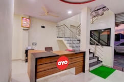 Hotel O Mk's Lodging & Boarding, Kuhi