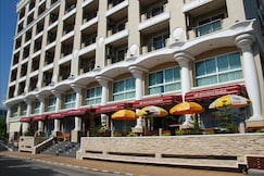Metro Point Hotel, 