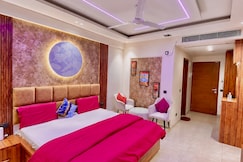 The Velvet Stay, Lucknow