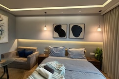 The snug premium, Gurgaon