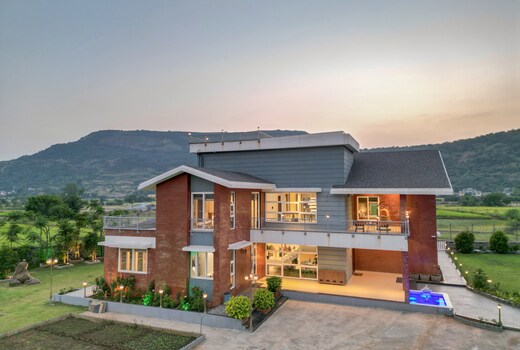 ELIVAAS Nimishka 5 BHK Villa with Pvt Pool, Garden & Scenic Views