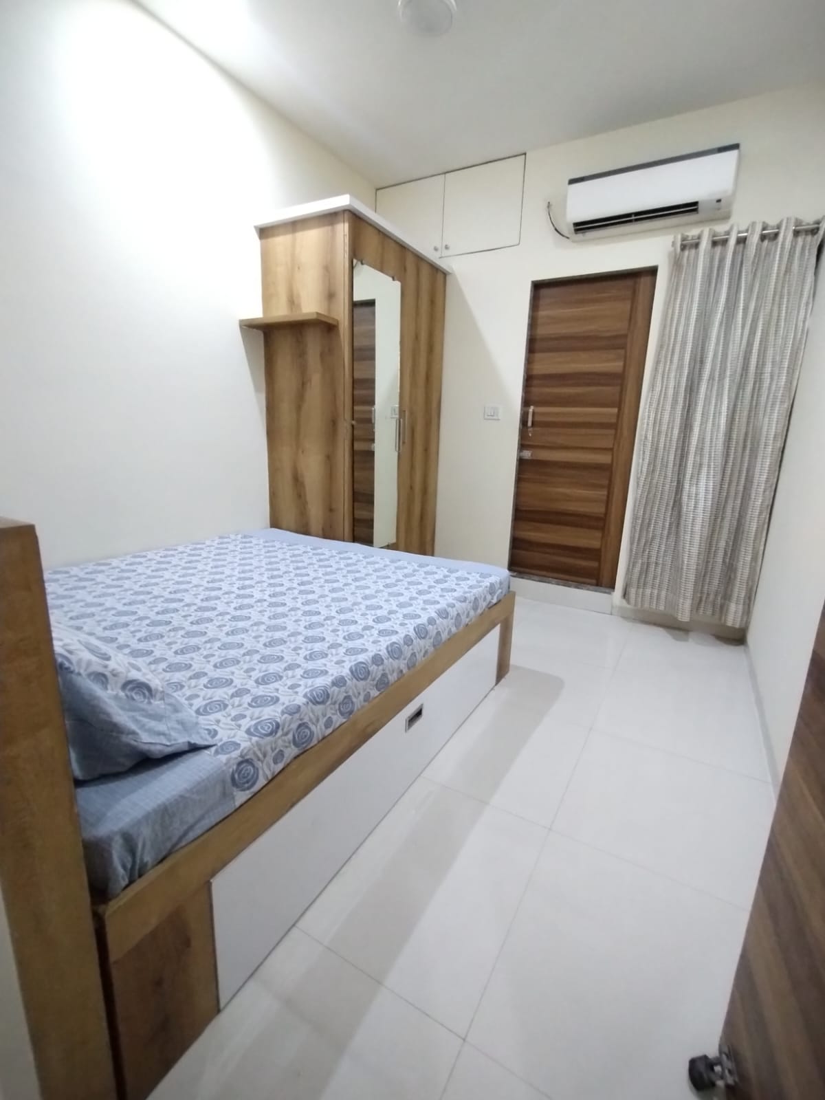 Pent House 1BHK flat with a personal Terrace - Tap to explore photos