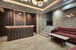 Hotel Pushpak International, Kolkata