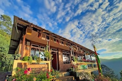 Passerine Retreat Birding Lodge Nature's Sprout, Rishyap