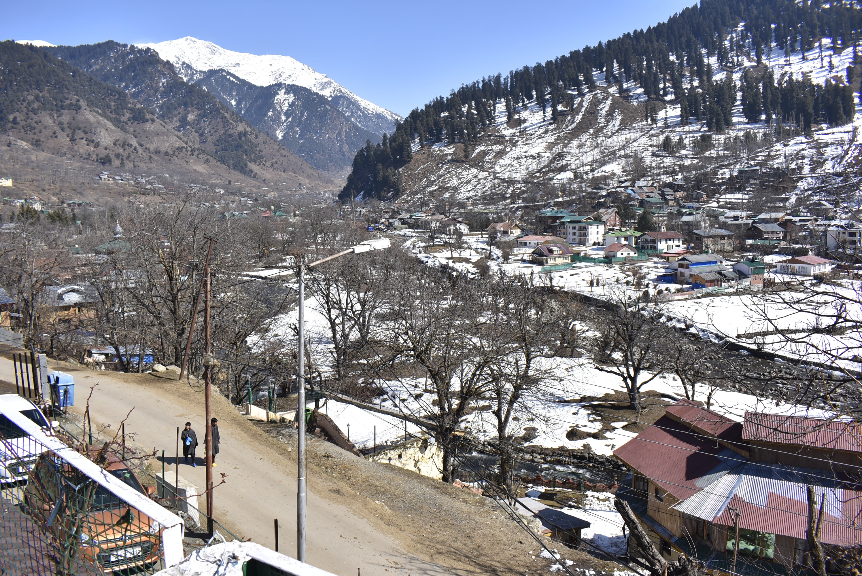 Hotel highland resort pahalgam - Tap to explore photos